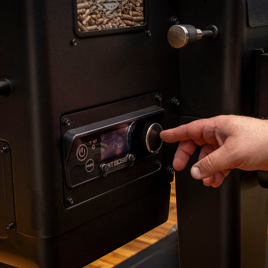 Pit Boss Navigator 850M Wood Pellet Grill Wi-Fi Digital Control Board. Setting temperature on controller to monitor with pit boss app