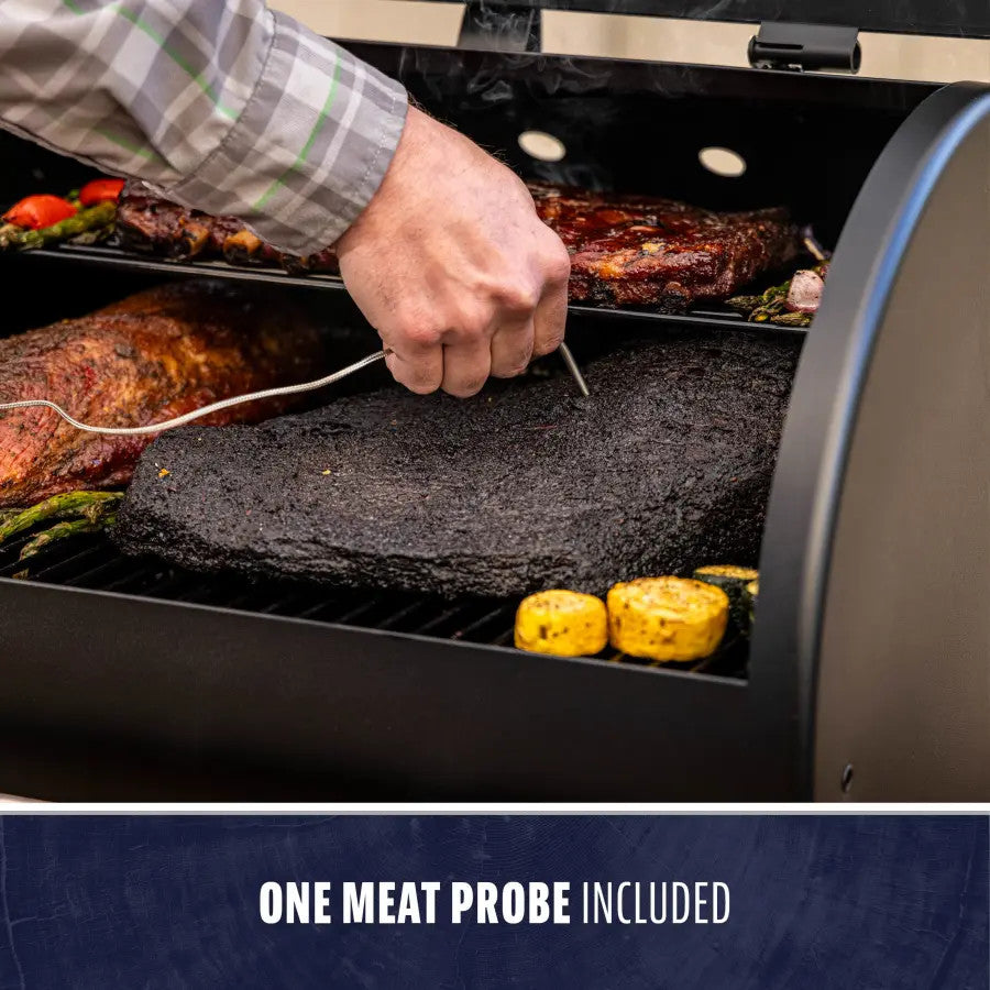 Carbon Series 700 Wood Pellet Grill