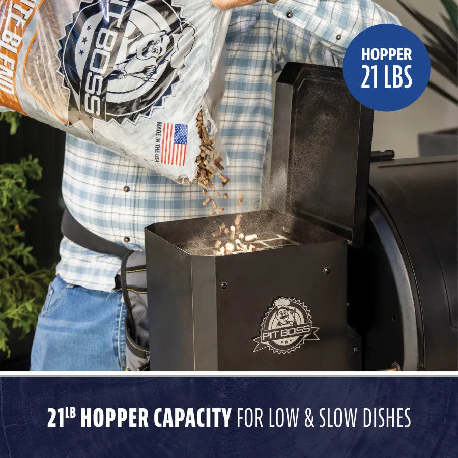 700 DX Wood Pellet Grill