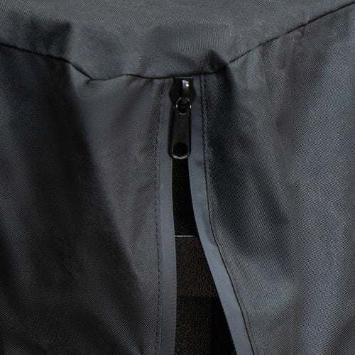 lifestyle_2, up close of zipper on cover
