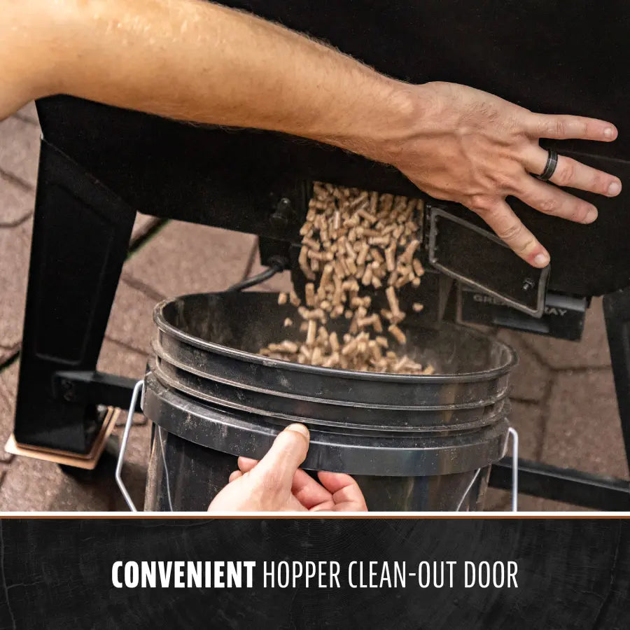 4 Series Vertical Pellet Smoker - Onyx Edition